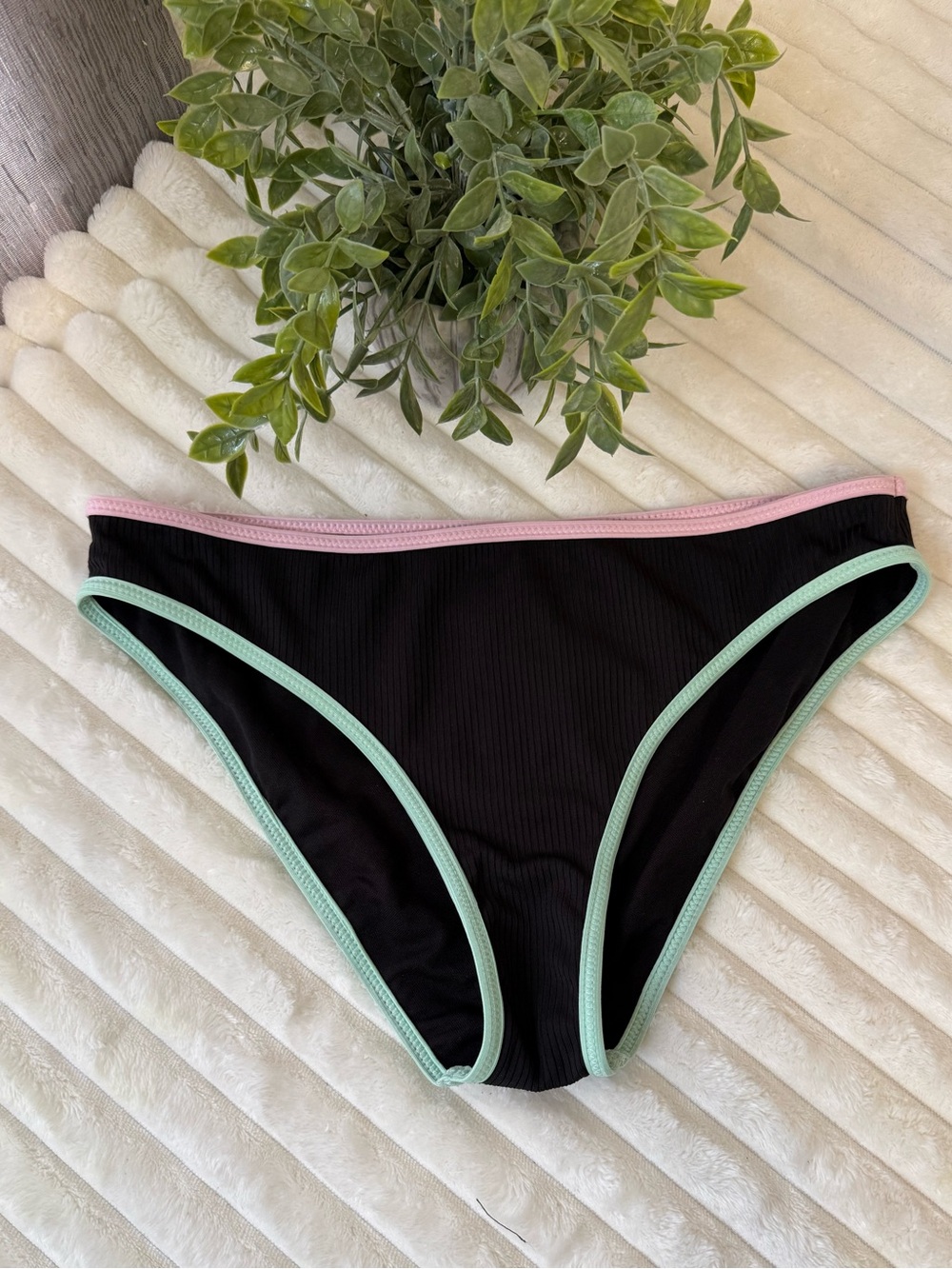 Jessica Simpson swim bottoms size large